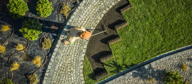 Garten- und Landschaftsbau mit Naturstein – Startprojekt von Gala-Bau Wienert in Velten